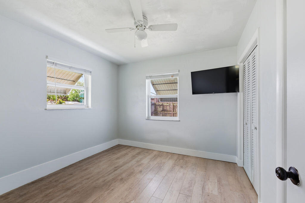 RIVER PARK UNIT 5 - Residential