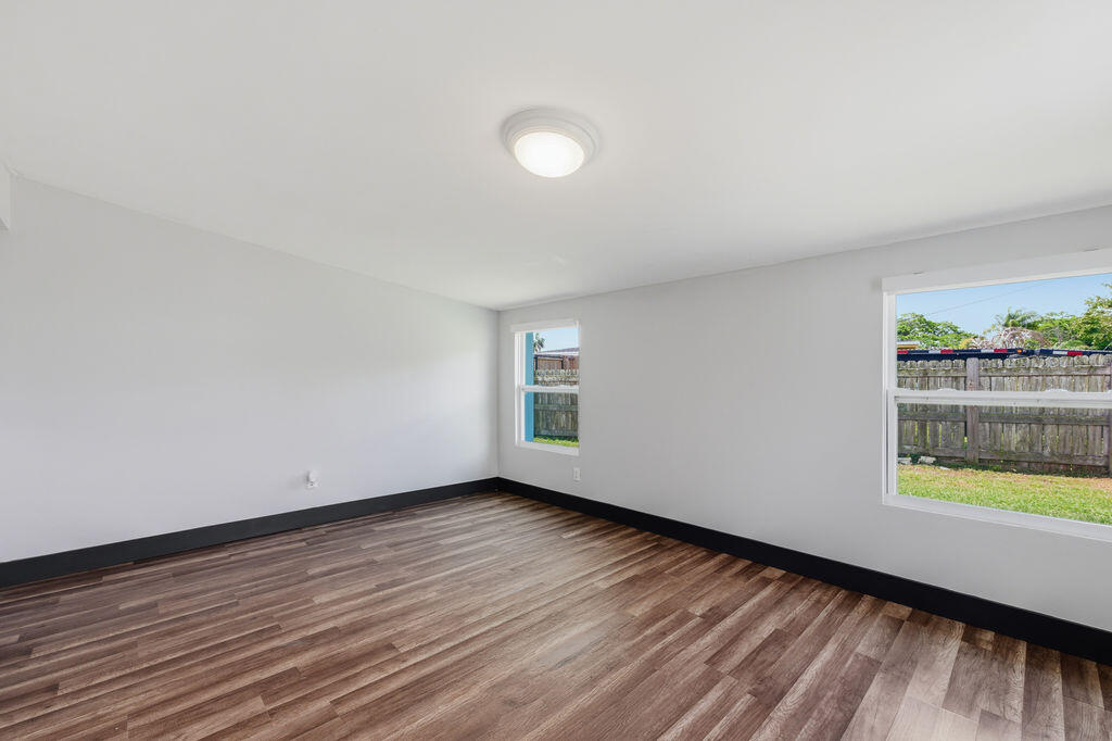 RIVER PARK UNIT 5 - Residential