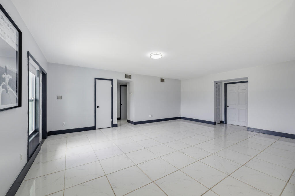 RIVER PARK UNIT 5 - Residential