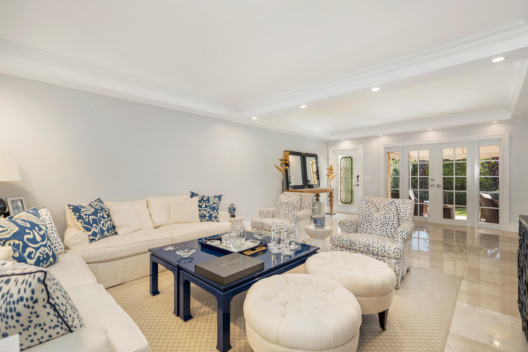 ISLAND VILLAS CONDO - Residential