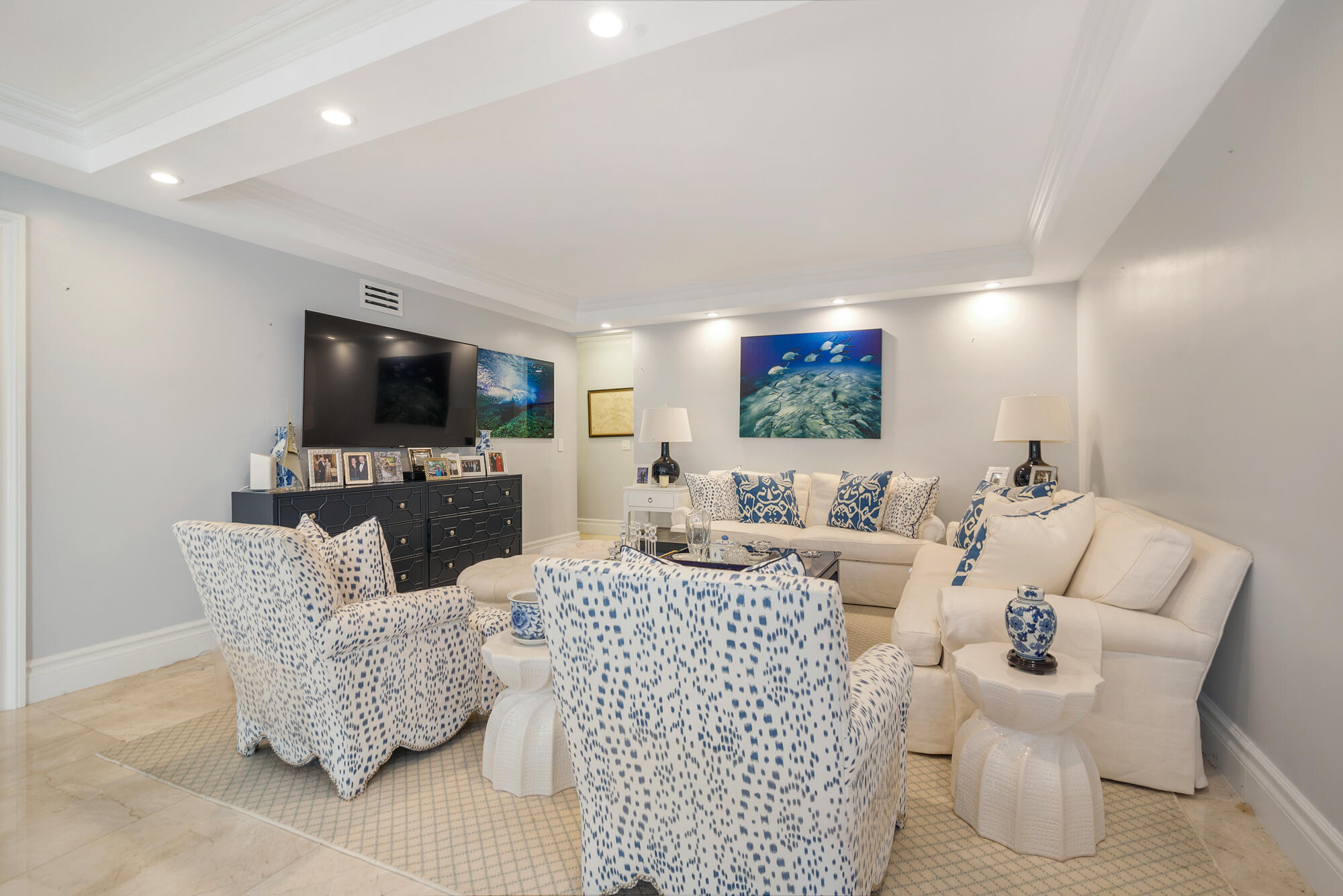 ISLAND VILLAS CONDO - Residential