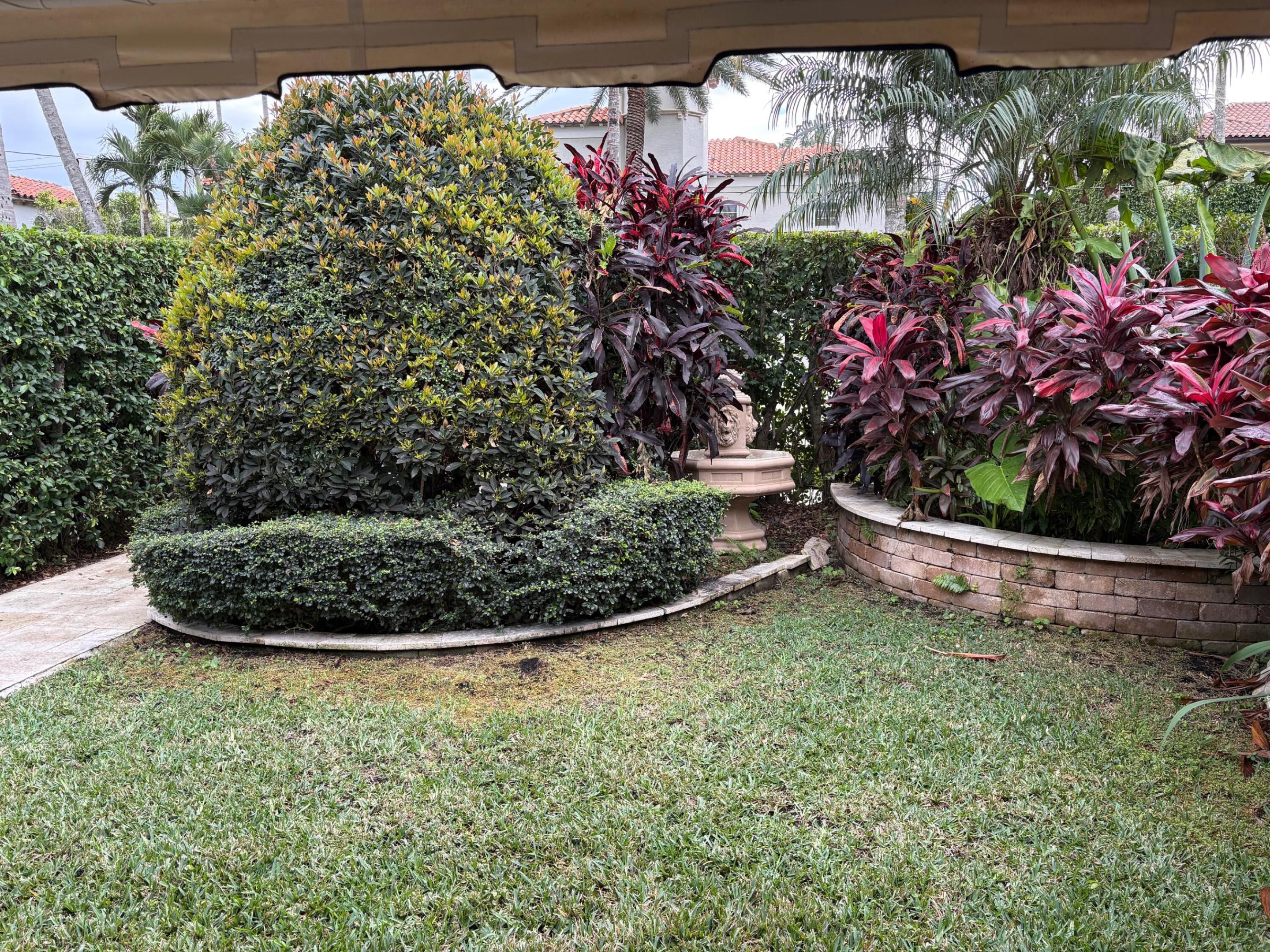 225 Everglade Avenue 0060