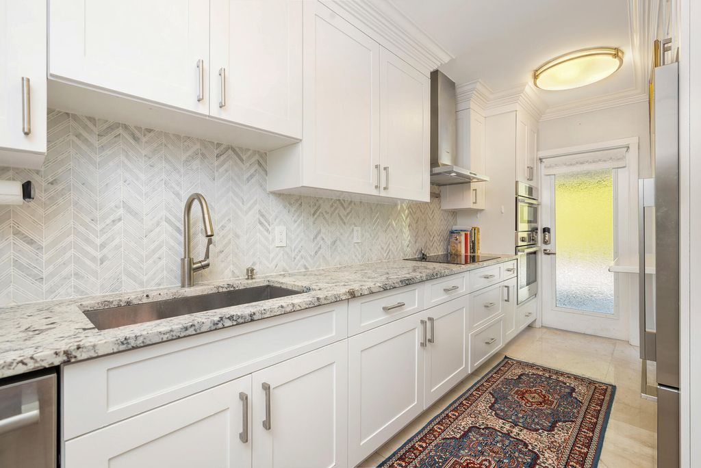 Photo of 225 Everglade Avenue #0060, Palm Beach, FL 33480 (MLS # R11160765)