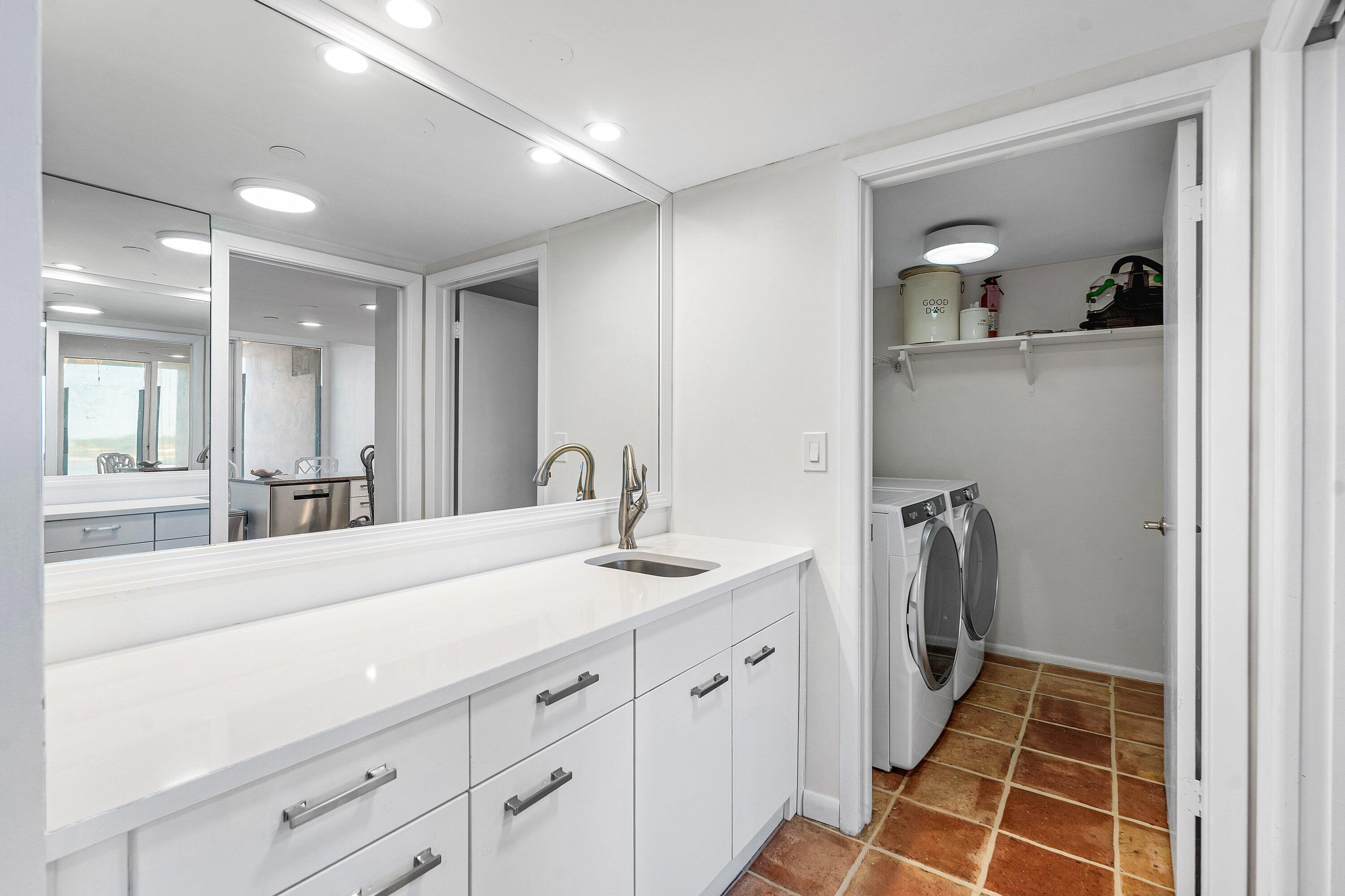 PLAZA OF THE PALM BEACHES CONDO - Residential Lease