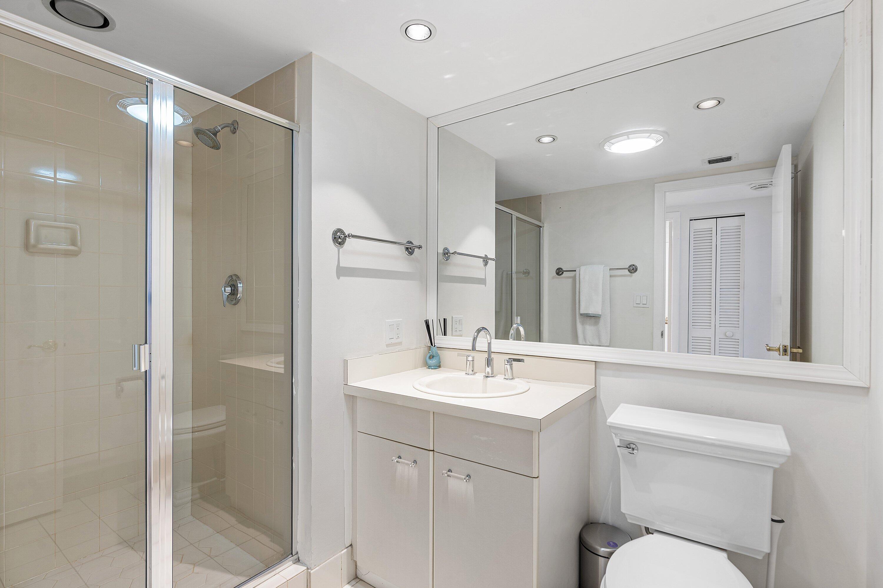 PLAZA OF THE PALM BEACHES CONDO - Residential Lease