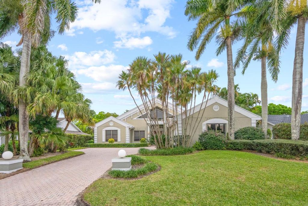 Photo of 13250 Camero Way #Wy, Palm Beach Gardens, FL 33418 (MLS # R10970807)