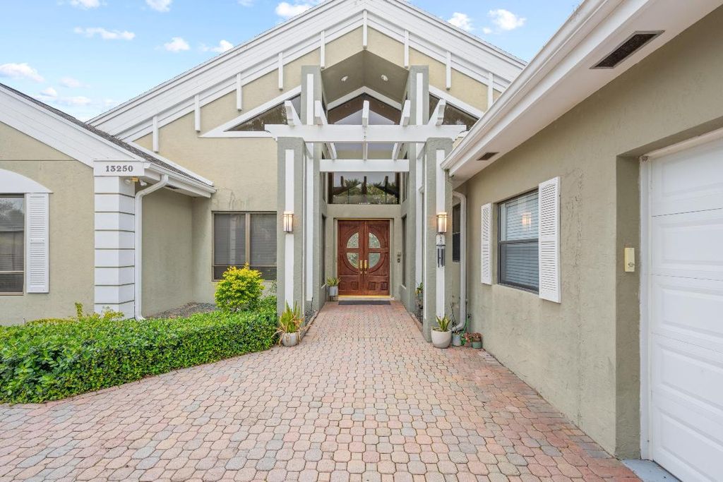 Photo of 13250 Camero Way #Wy, Palm Beach Gardens, FL 33418 (MLS # R10970807)