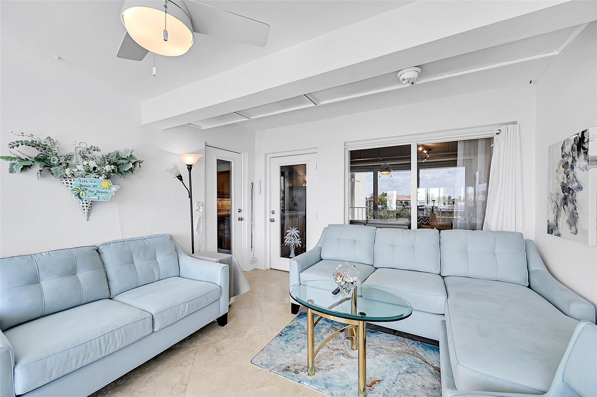 801 N Riverside Dr 4C
