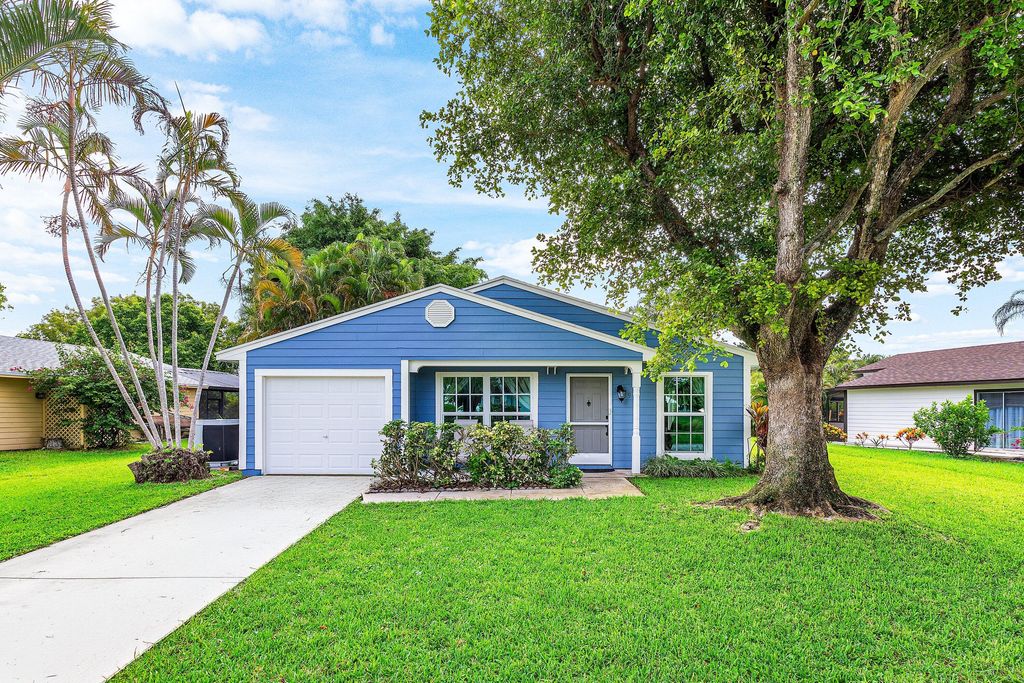 Photo of 8934 Grey Eagle Drive, Boynton Beach, FL 33472 (MLS # R11122438)