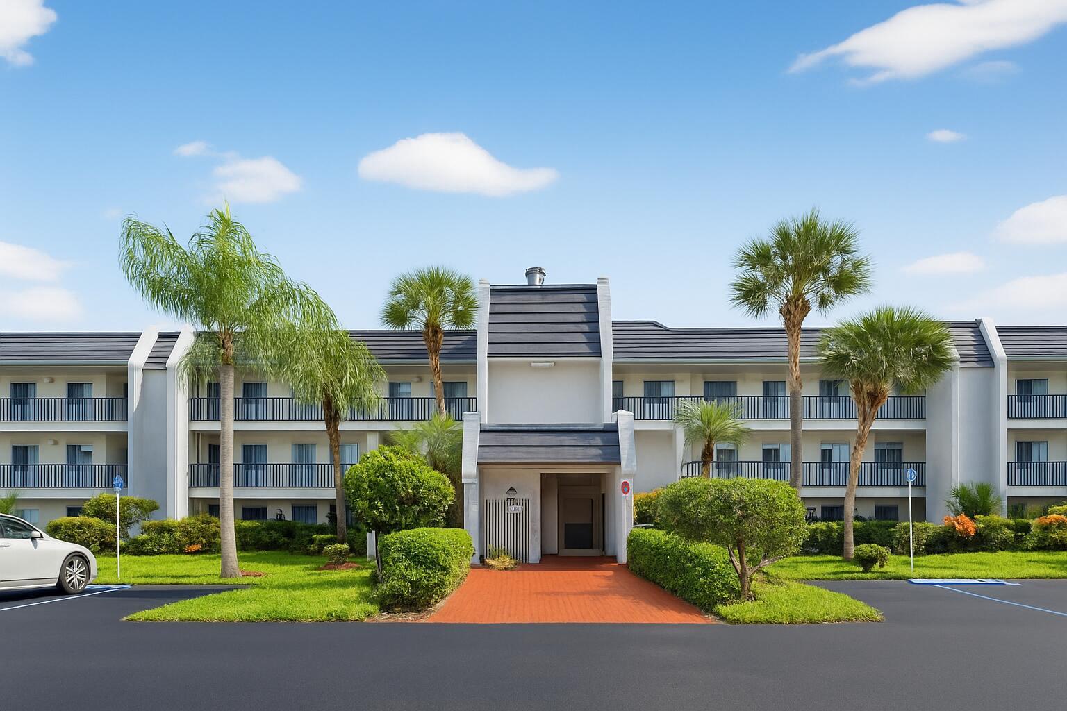 FOUNTAINS OF PALM BEACH C - Residential
