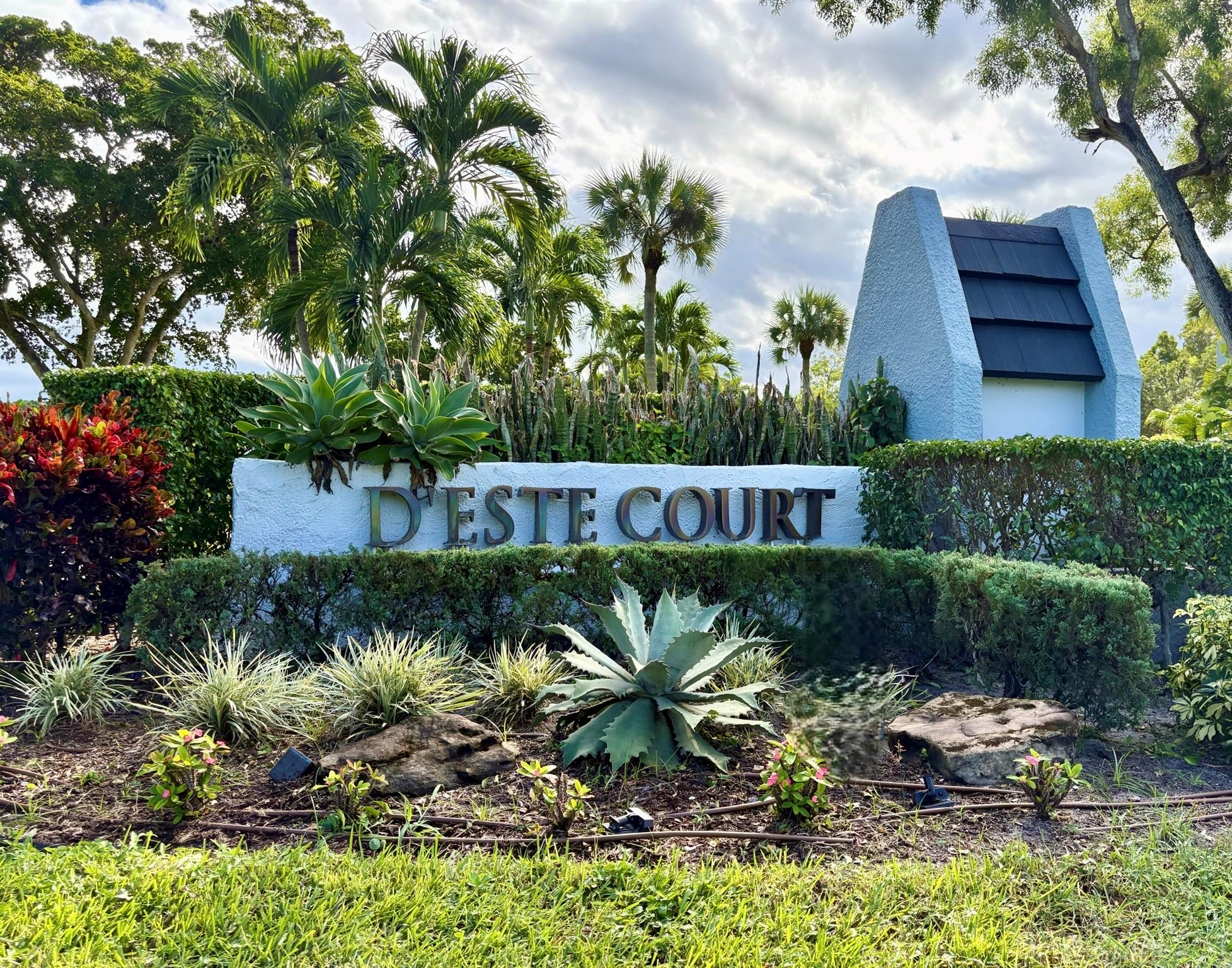 FOUNTAINS OF PALM BEACH C - Residential