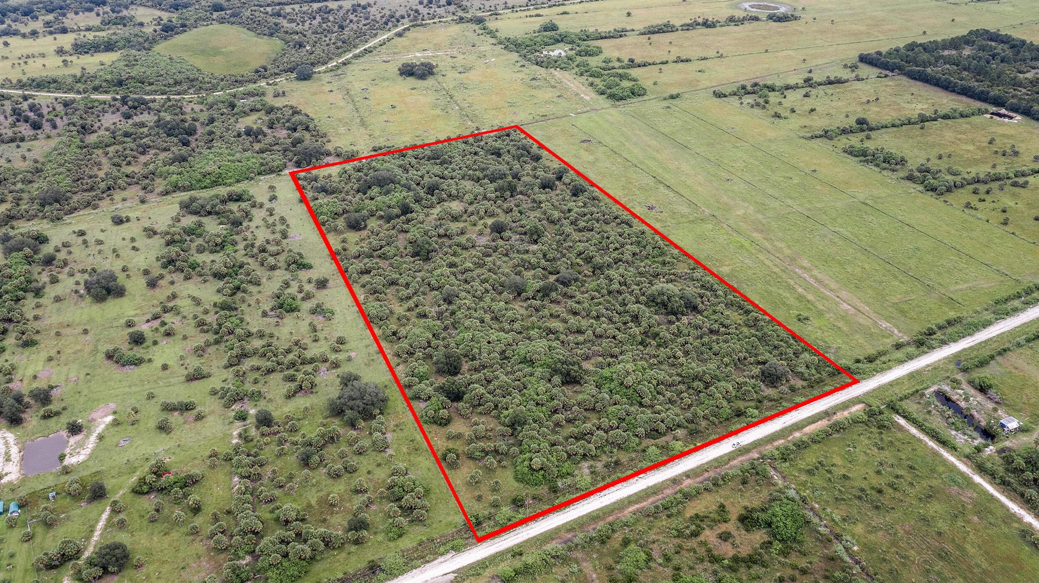 CABBAGE WOODS RANCHES - Land