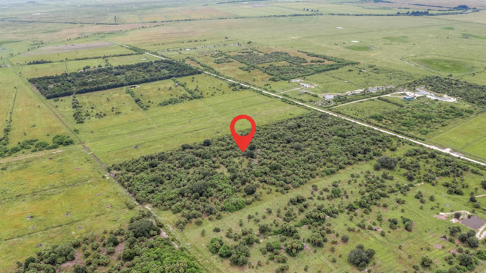 CABBAGE WOODS RANCHES - Land