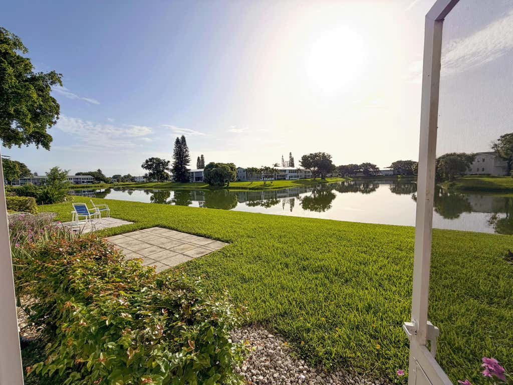 Photo of 29 BERKSHIRE B, West Palm Beach, FL 33417 (MLS # B26052109)