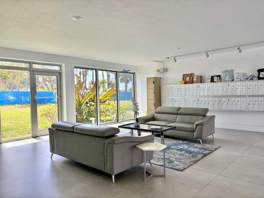 5700 NW 2nd Avenue 202, Boca Raton FL 33487