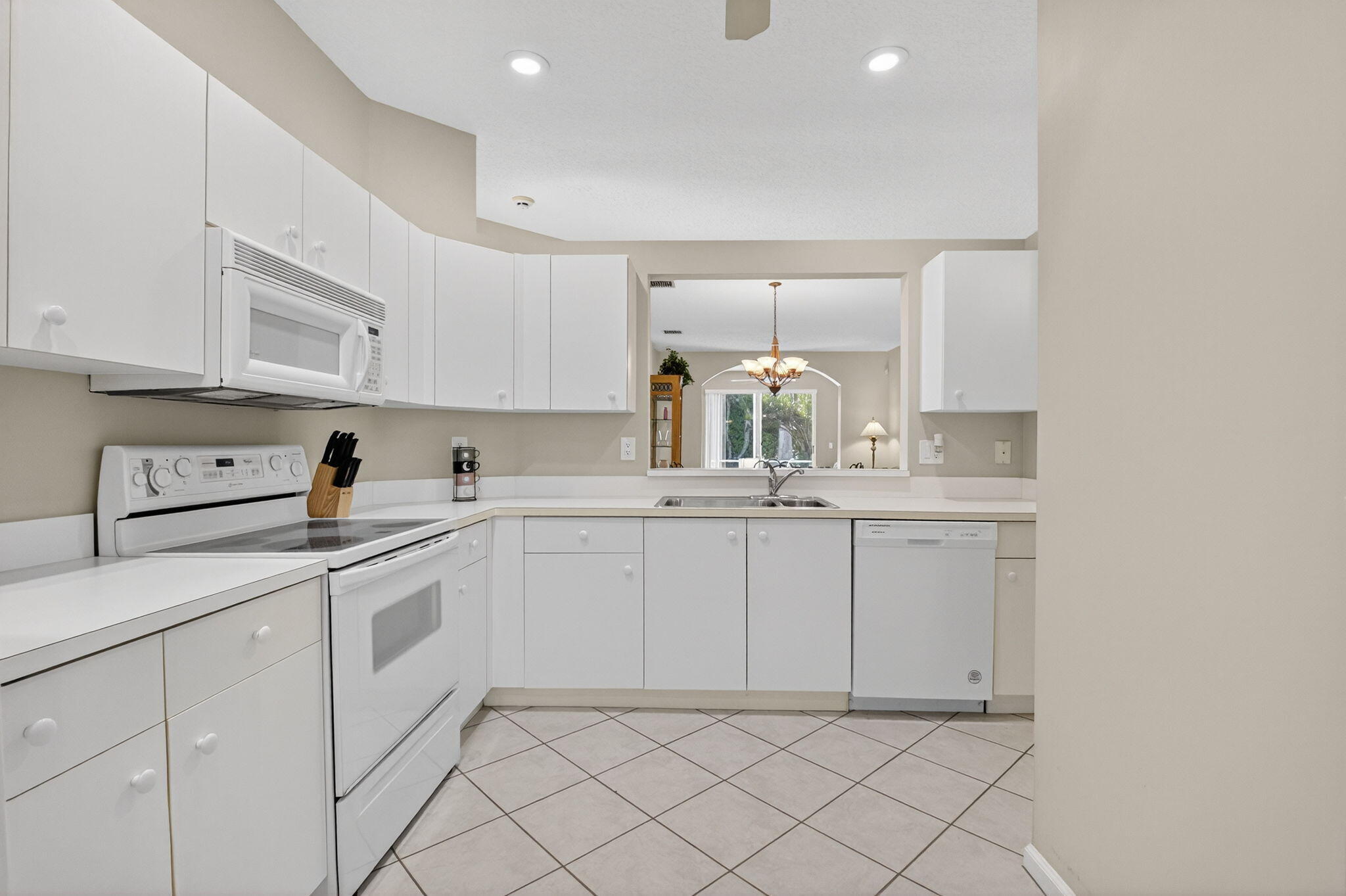 MAJESTIC ISLES 3 - Residential