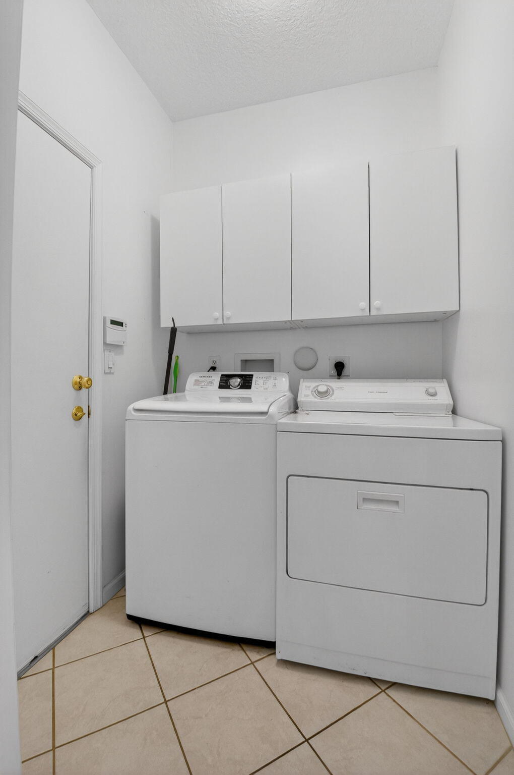 MAJESTIC ISLES 3 - Residential