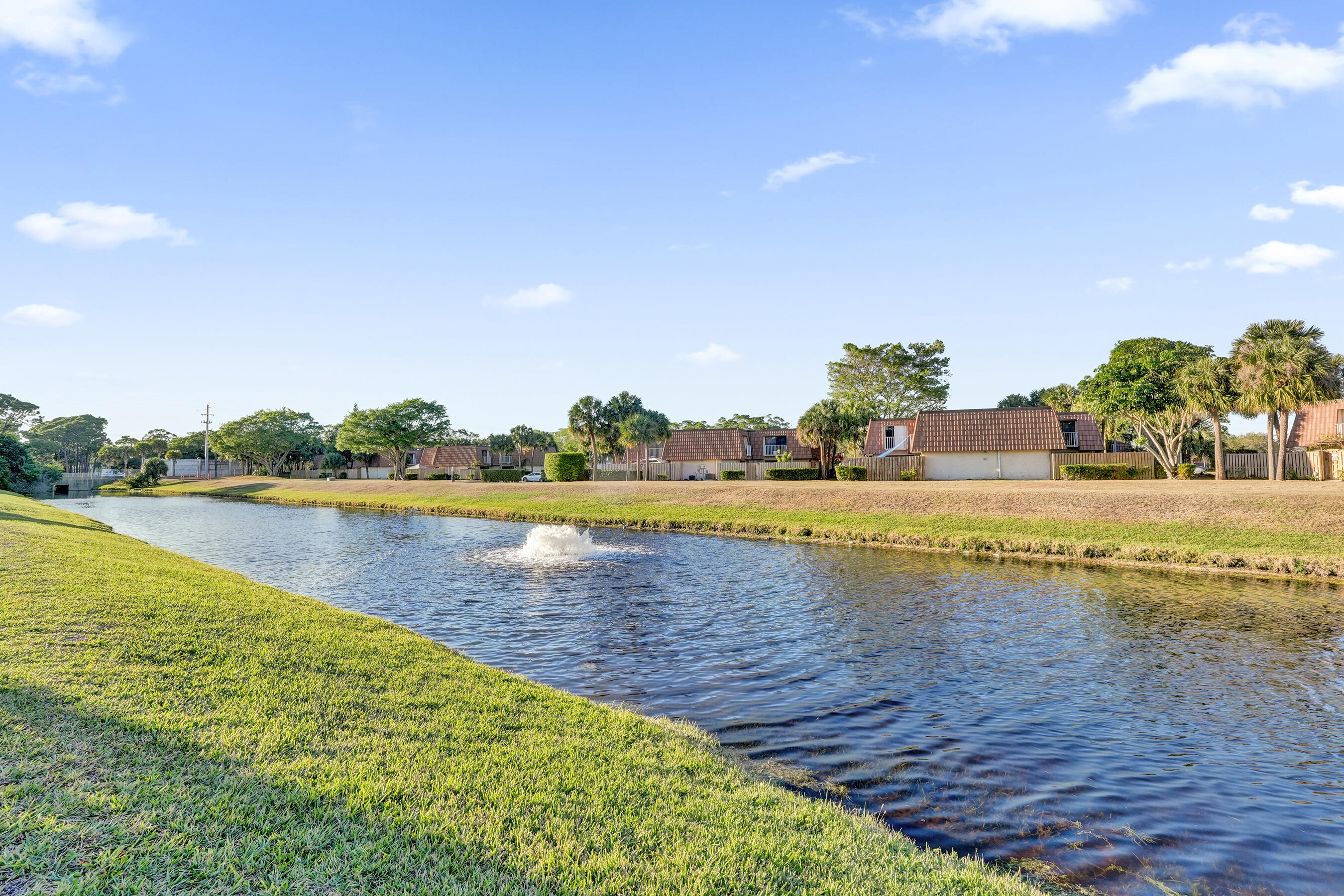 PALM CLUB VILLAGE I - Residential