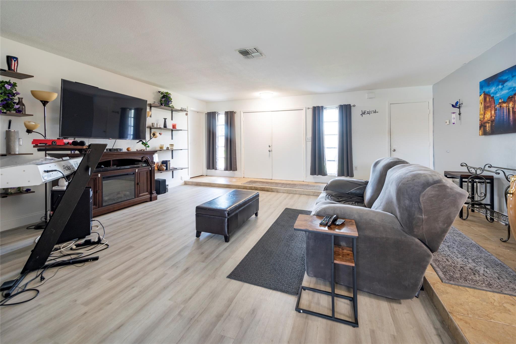 Sunrise Golf Village Sec - Residential