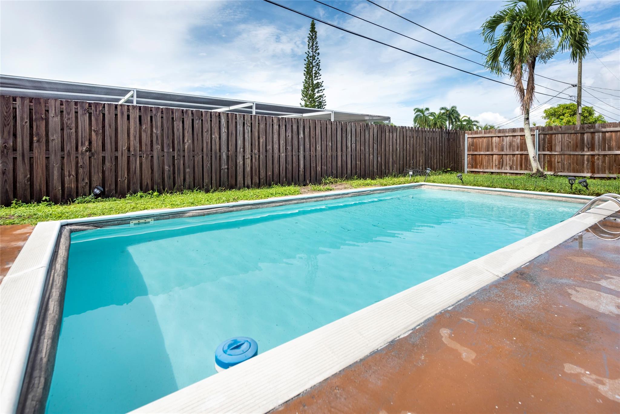 Sunrise Golf Village Sec - Residential