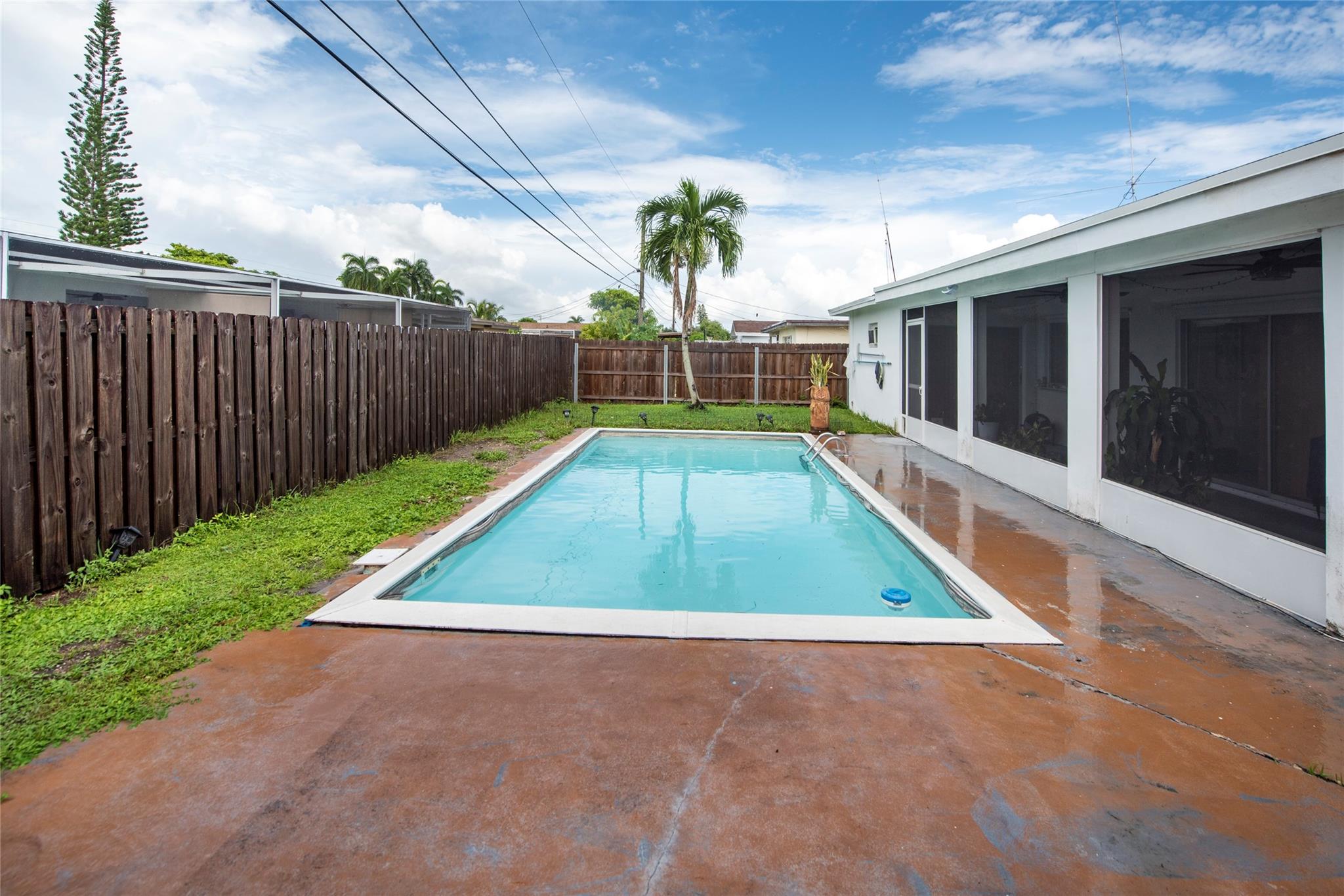 Sunrise Golf Village Sec - Residential