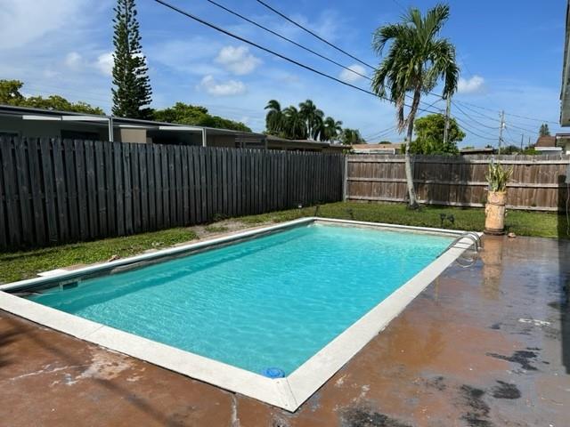 9081 NW 21st Mnr