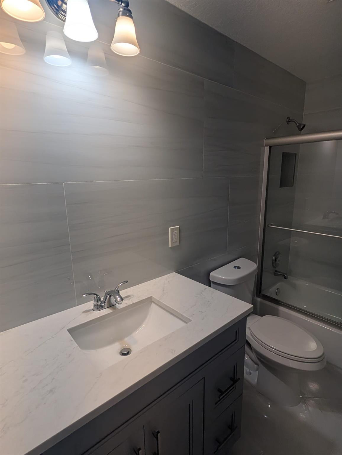 7713 Kimberly Boulevard