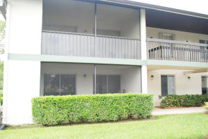 1ST FLOOR 2/2 SPLIT BEDROOM PLAN, SCREENED AND COVERED PATIO. WOOD LAMINATE FLOORING IN MAIN LIVING AREA. WASHER AND DRYER IN UNIT. LOCATED IN THE HEART OF JUPITER NEAR RESTAURANTS, 95 AND TURNPIKE, ''A'' RATED SCHOOLS, AMENITIES IN COMMUNITY INCLUDE POOL, TENNIS, PICNIC TABLES.