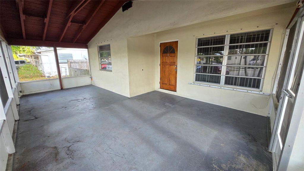 Photo of 6220 SW 41st Court #1, Fort Lauderdale, FL 33314 (MLS # F10503023)