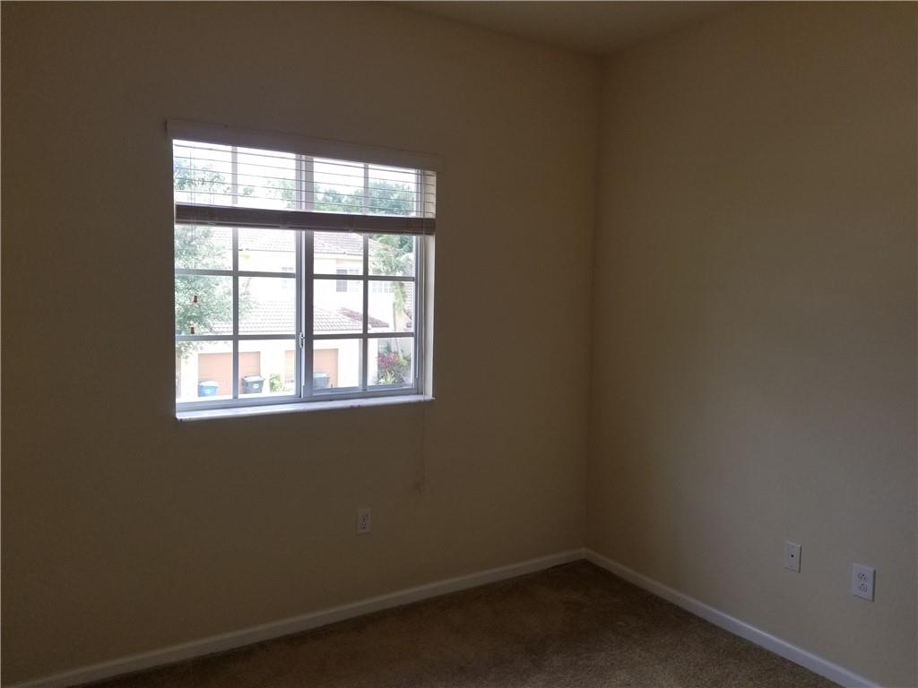 Strok 2 147-22 B - Residential Lease