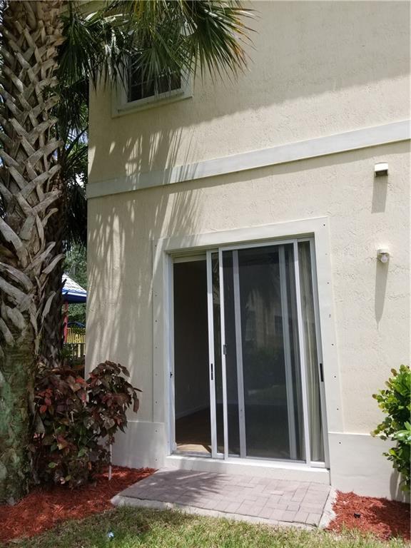 Strok 2 147-22 B - Residential Lease