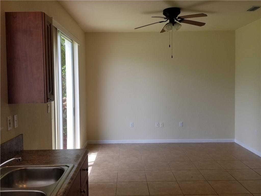 Strok 2 147-22 B - Residential Lease