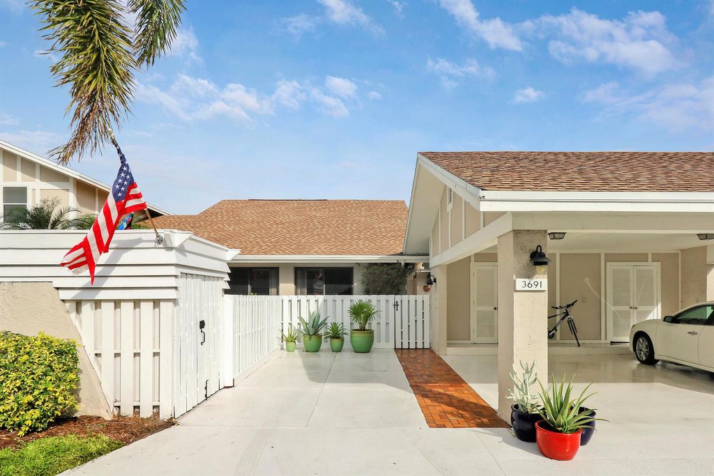 Photo of 3691 Cape Pointe Circle, Jupiter, FL 33477 (MLS # R10949993)