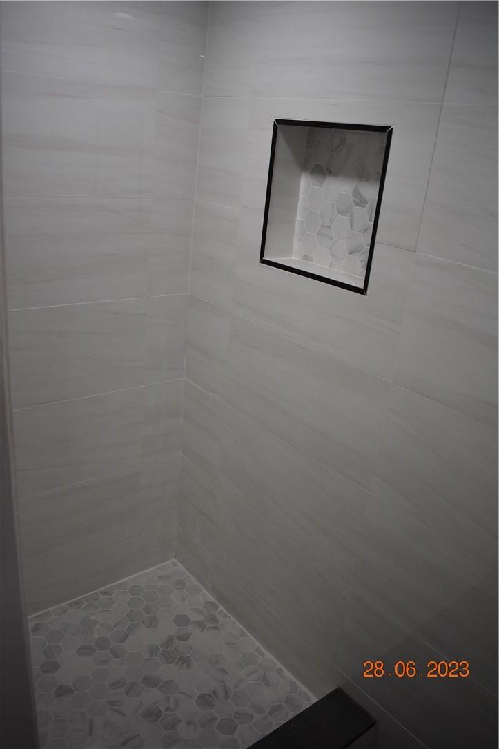 HARVEST SECTION THREE CON - Residential Lease