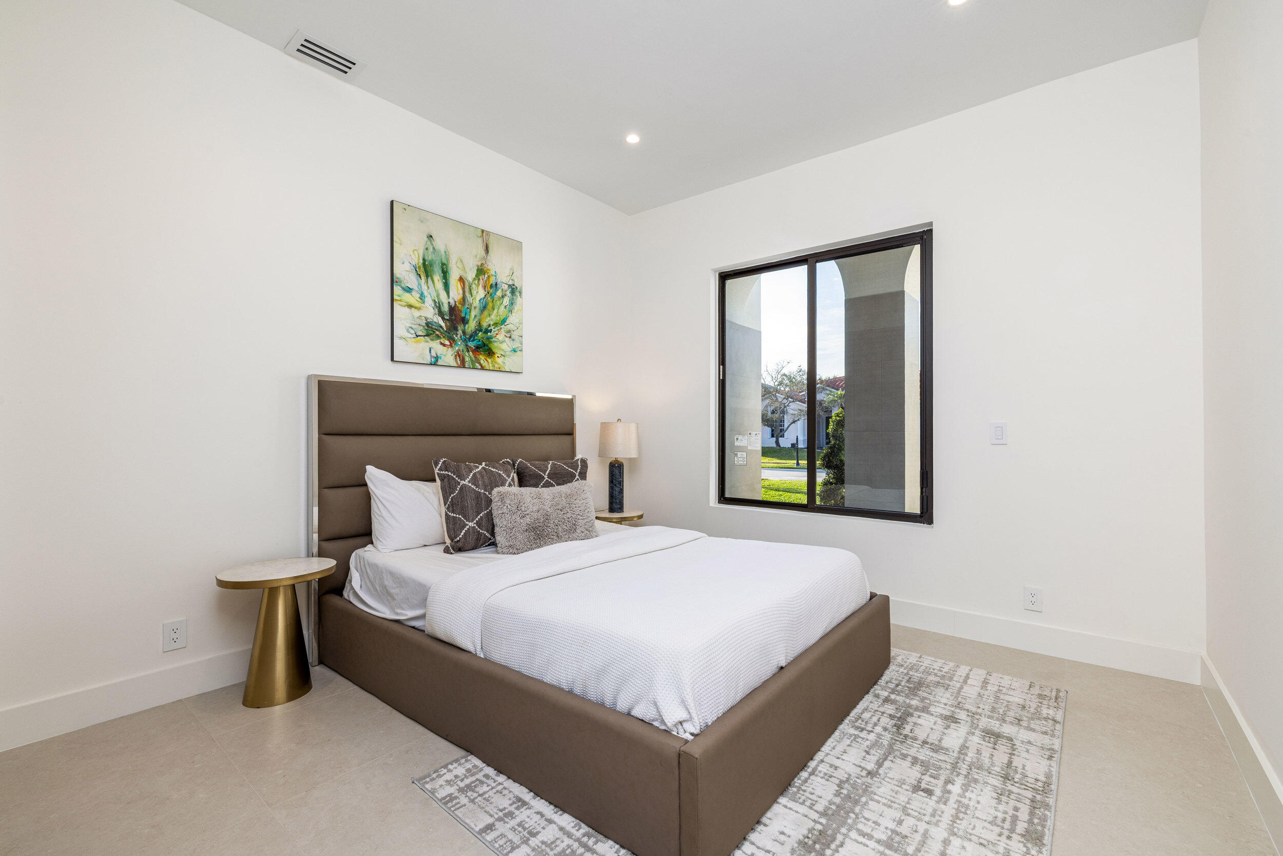 ROYAL PALM FOREST - Residential