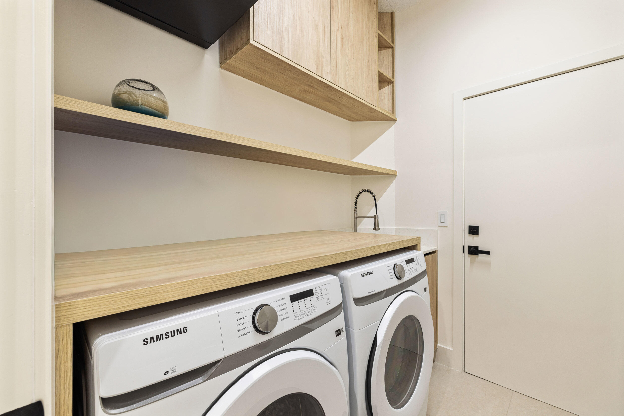 ROYAL PALM FOREST - Residential