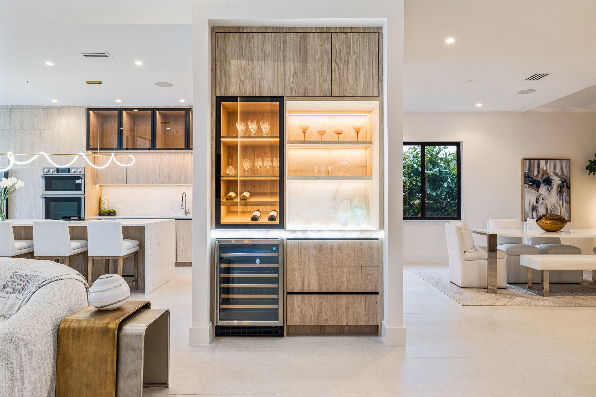 ROYAL PALM FOREST - Residential