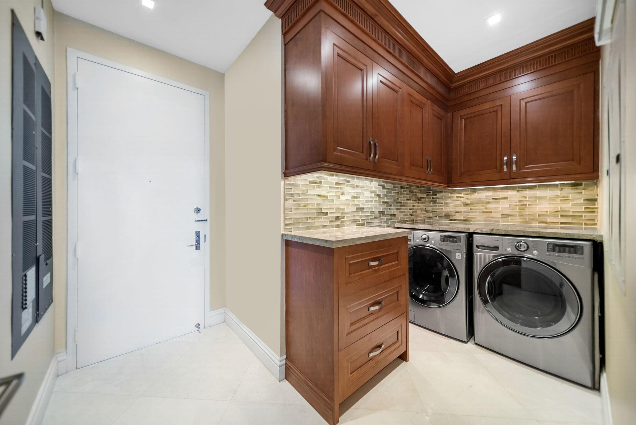 LHERMITAGE I CONDOMINIUM - Residential