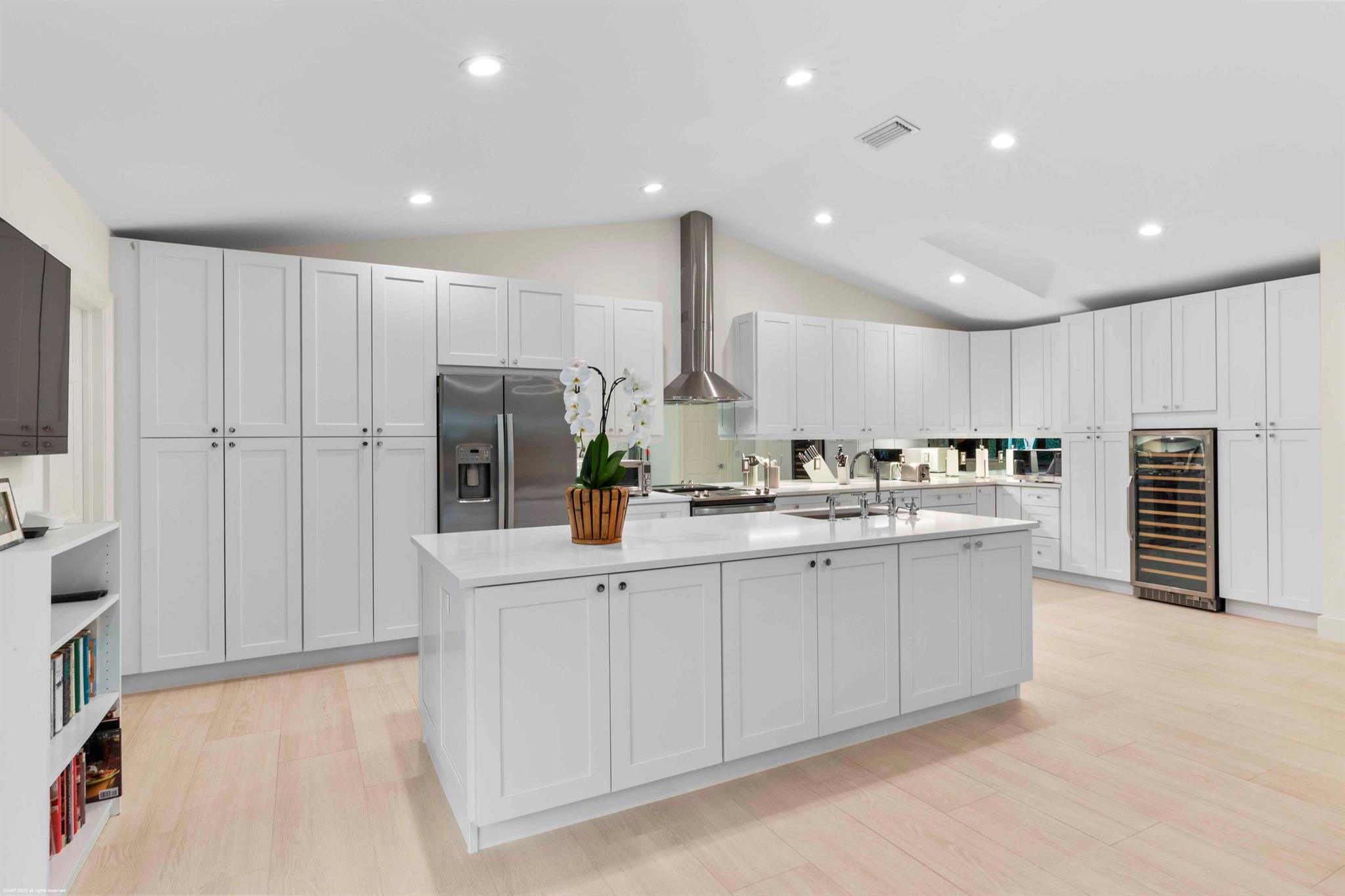 WINDSOR WAY 1 - Residential