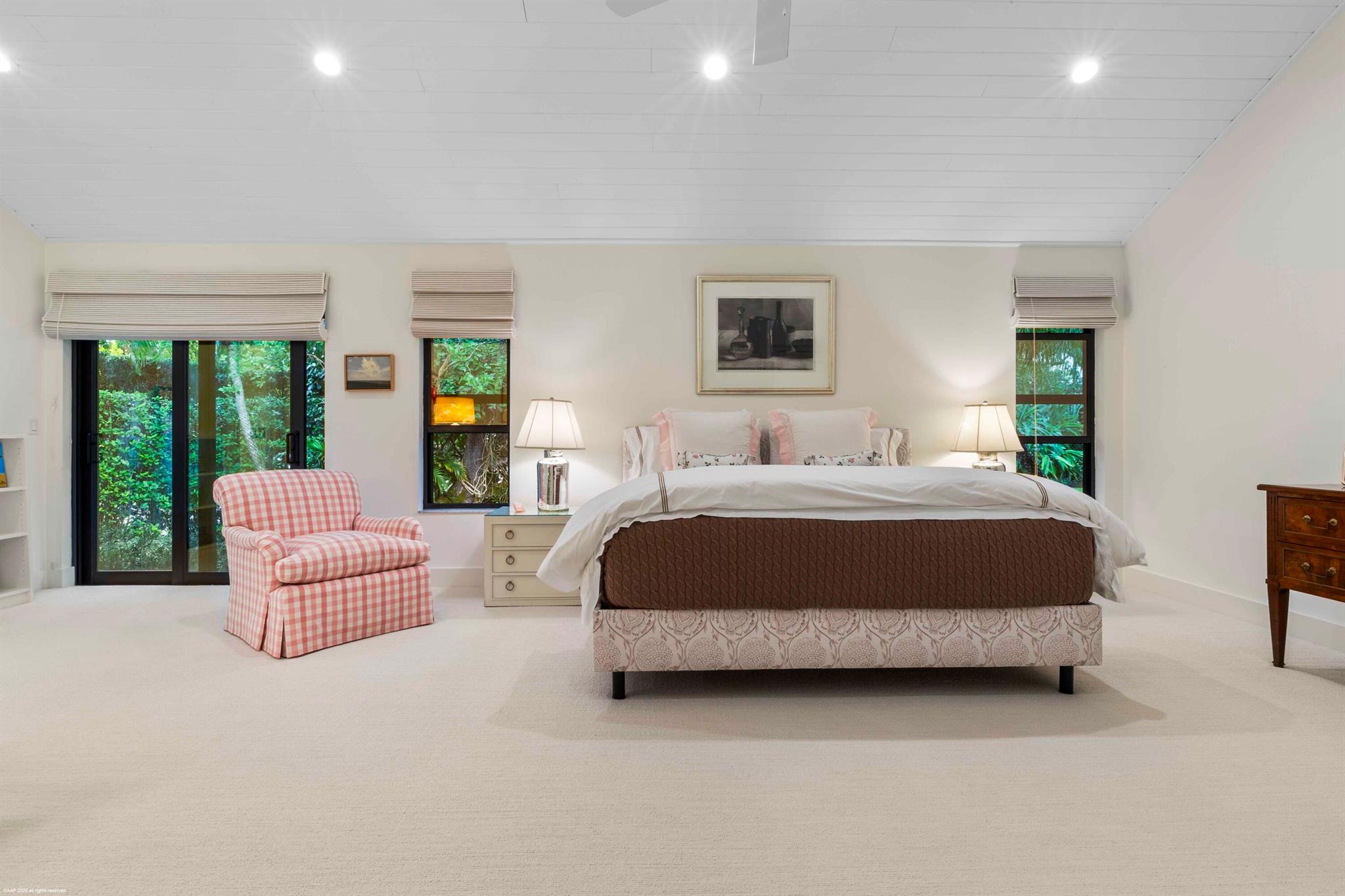 WINDSOR WAY 1 - Residential