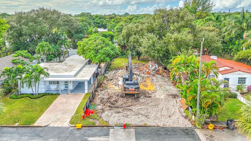New Build coming in 2026. Amazing location with access to downtown West Palm in minutes.