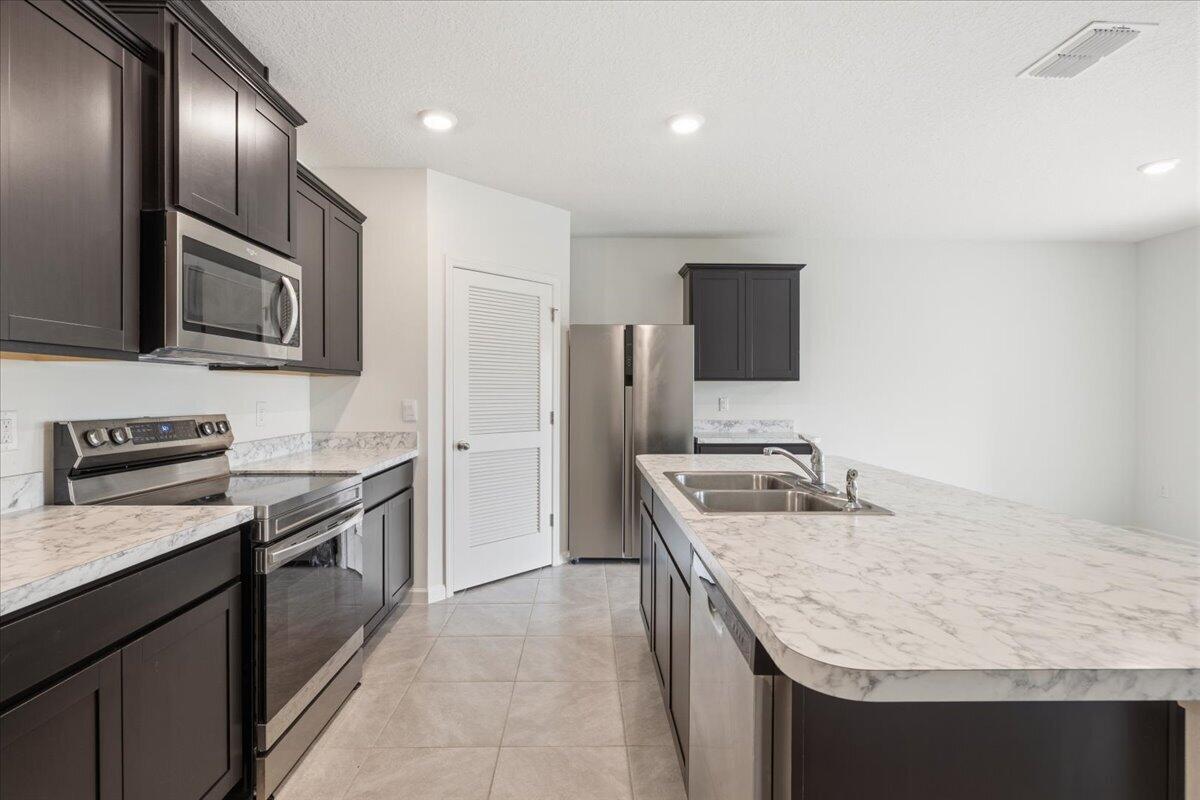 SEBASTIAN HIGHLANDS UNIT 5 - Residential