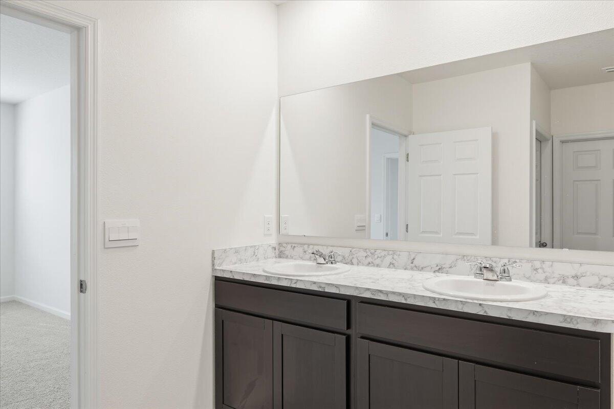 SEBASTIAN HIGHLANDS UNIT 5 - Residential