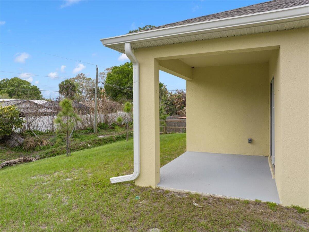 SEBASTIAN HIGHLANDS UNIT 5 - Residential