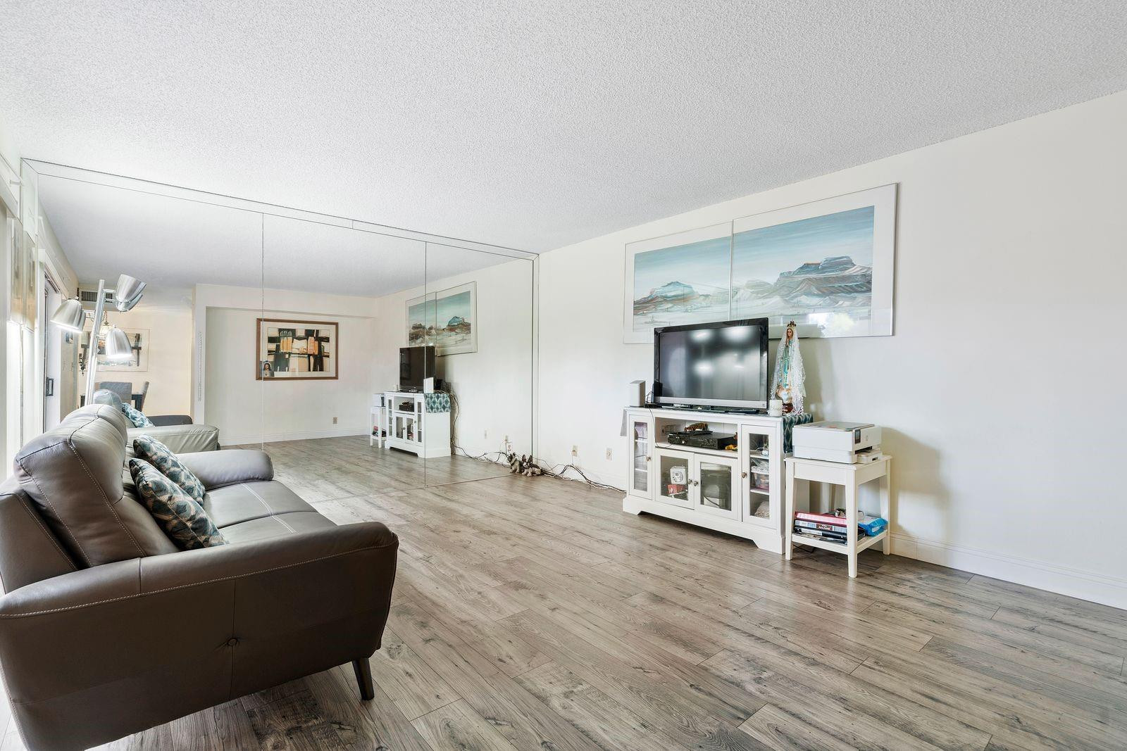 PINE ISLAND RIDGE - Residential