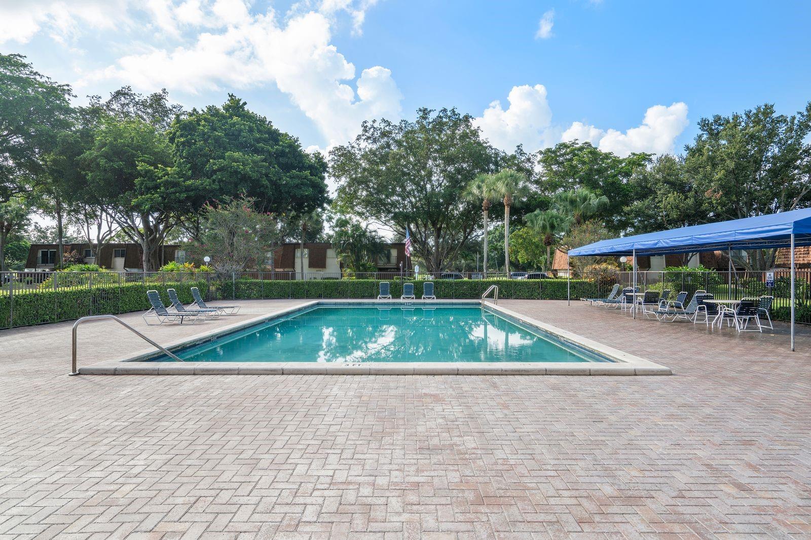 PINE ISLAND RIDGE - Residential