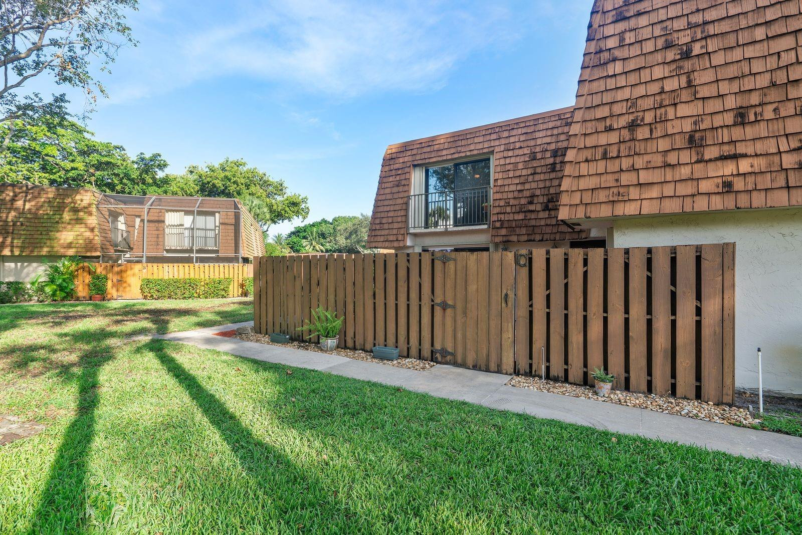 PINE ISLAND RIDGE - Residential