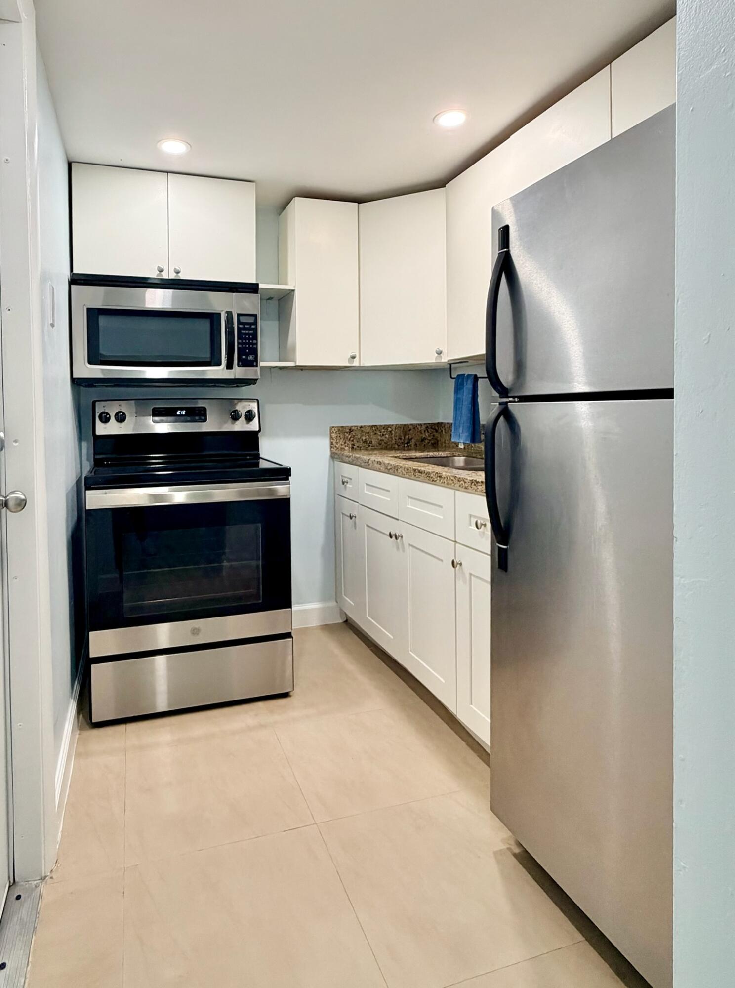 PARK PLACE AT POMPANO CONDO - Residential