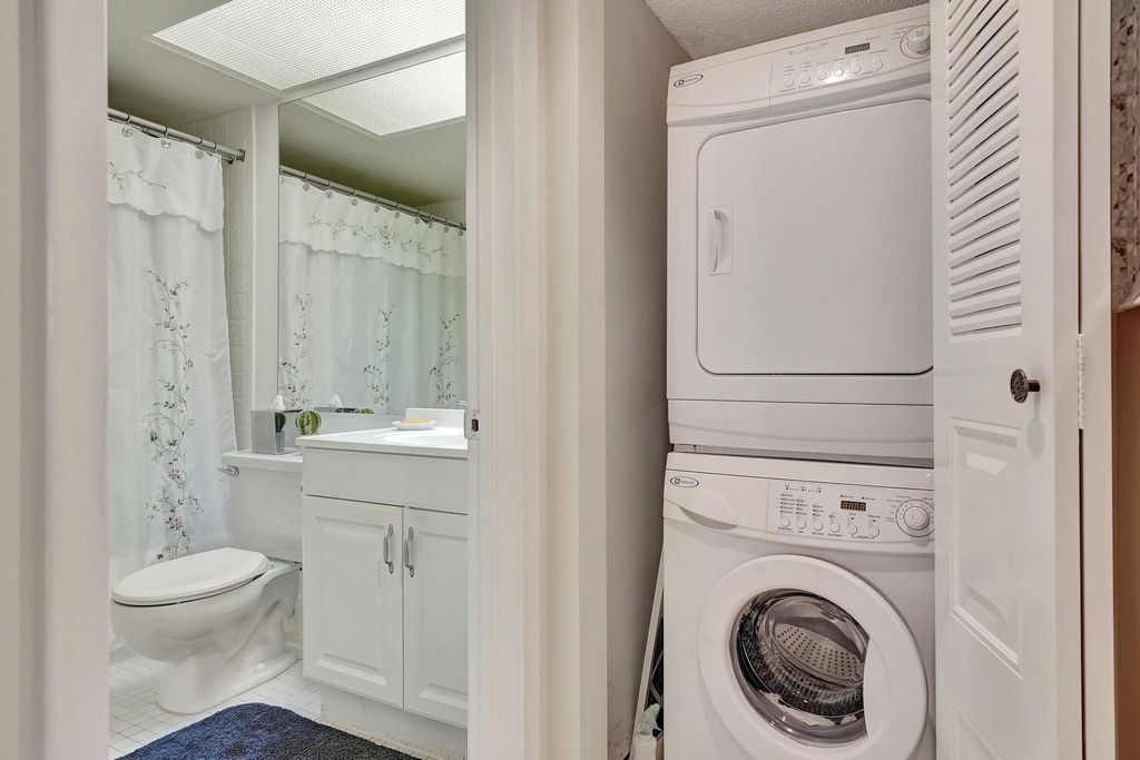 Photo of 1503 Cayman Way #B1, Coconut Creek, FL 33066 (MLS # F10443688)