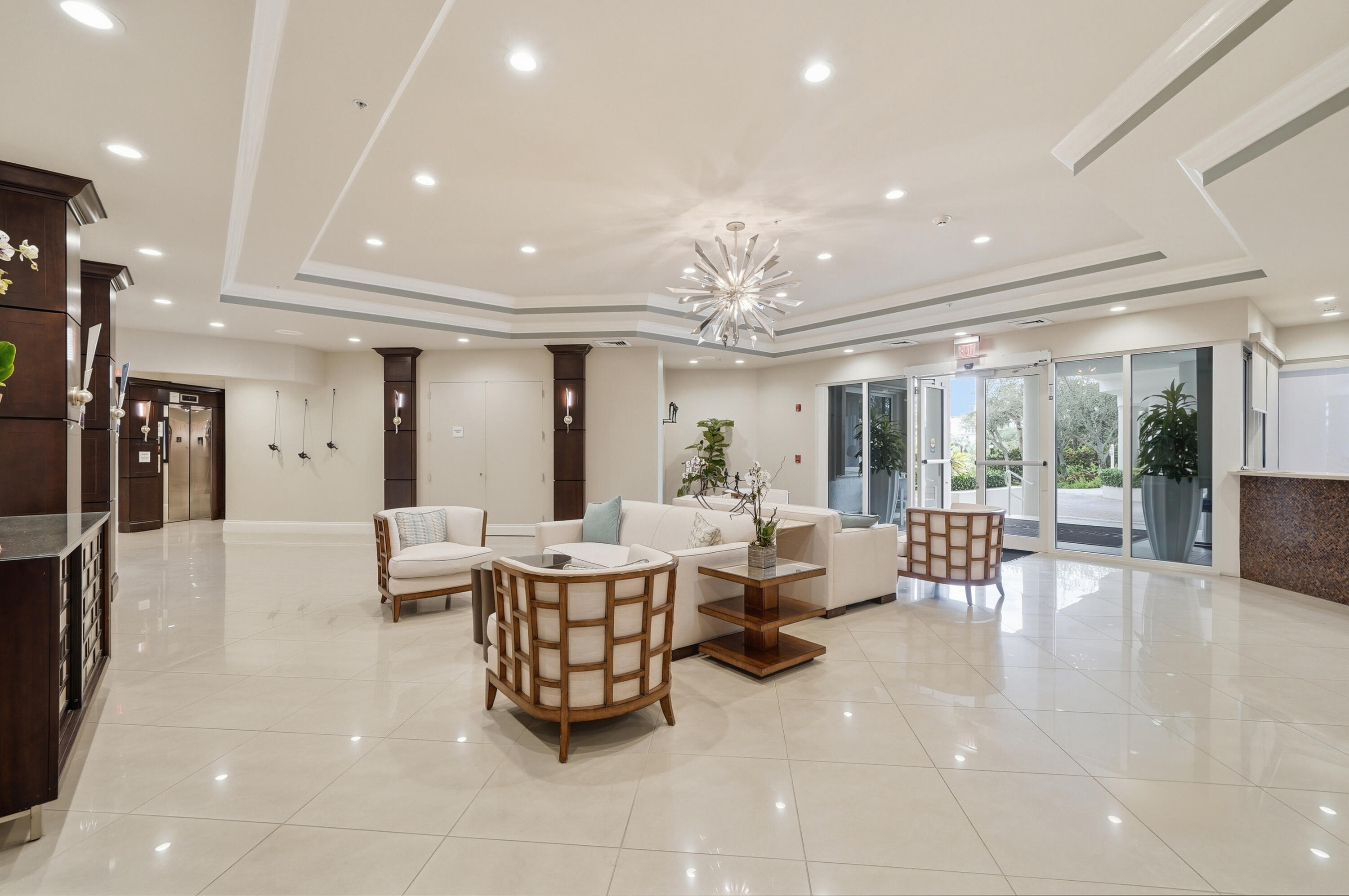 RENAISSANCE ON THE OCEAN - Residential